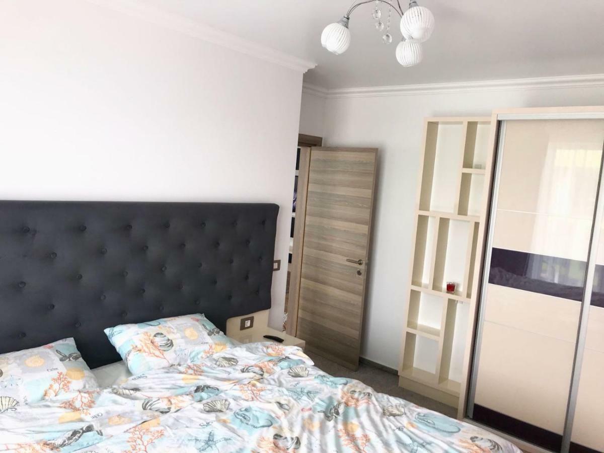 Apartament Alezzi Alex Apartment นาโวดาริ ภายนอก รูปภาพ